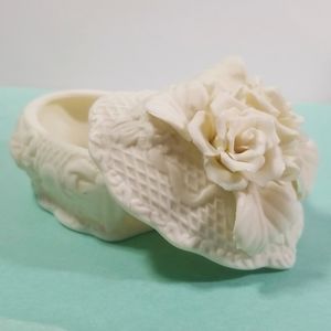 Floral Sweetheart Trinket With Bows and Roses Detailing